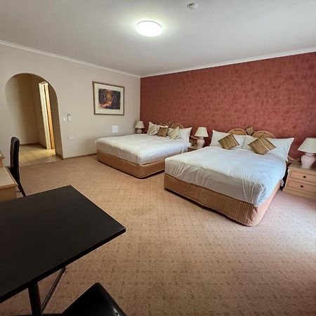 Golden Chain Country Plaza Motel Halls Gap Exterior photo