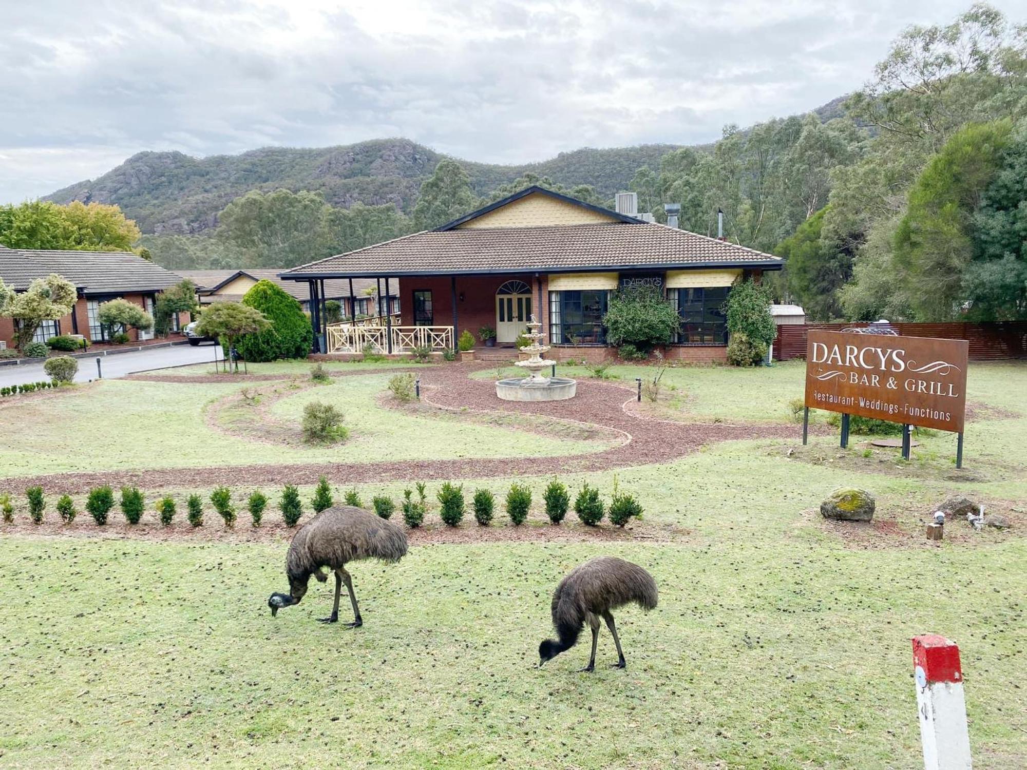 Golden Chain Country Plaza Motel Halls Gap Exterior photo