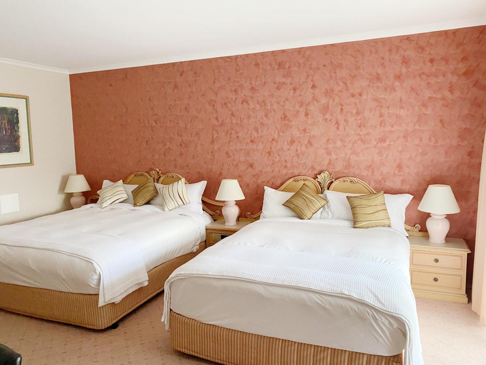 Golden Chain Country Plaza Motel Halls Gap Exterior photo