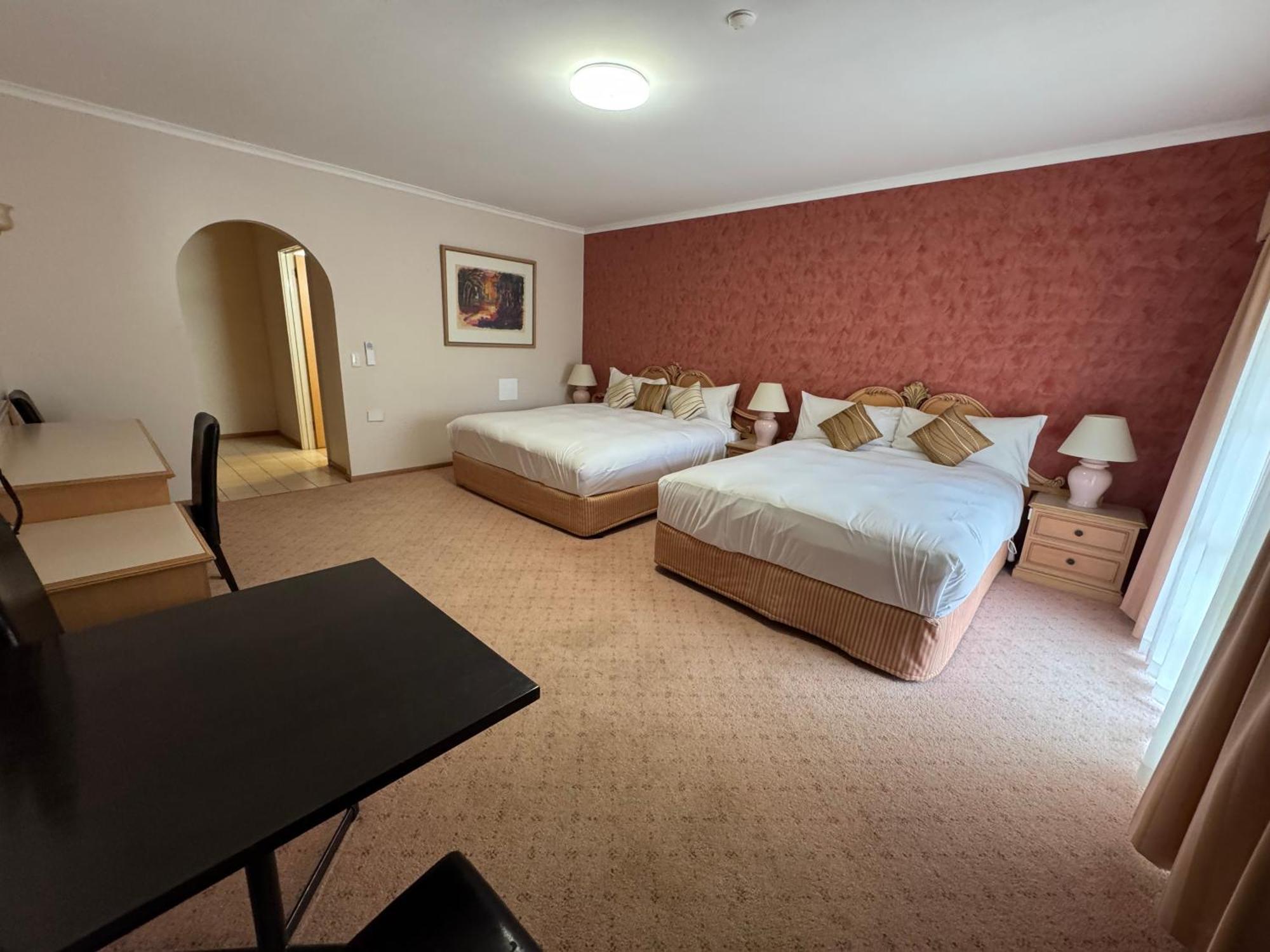 Golden Chain Country Plaza Motel Halls Gap Exterior photo